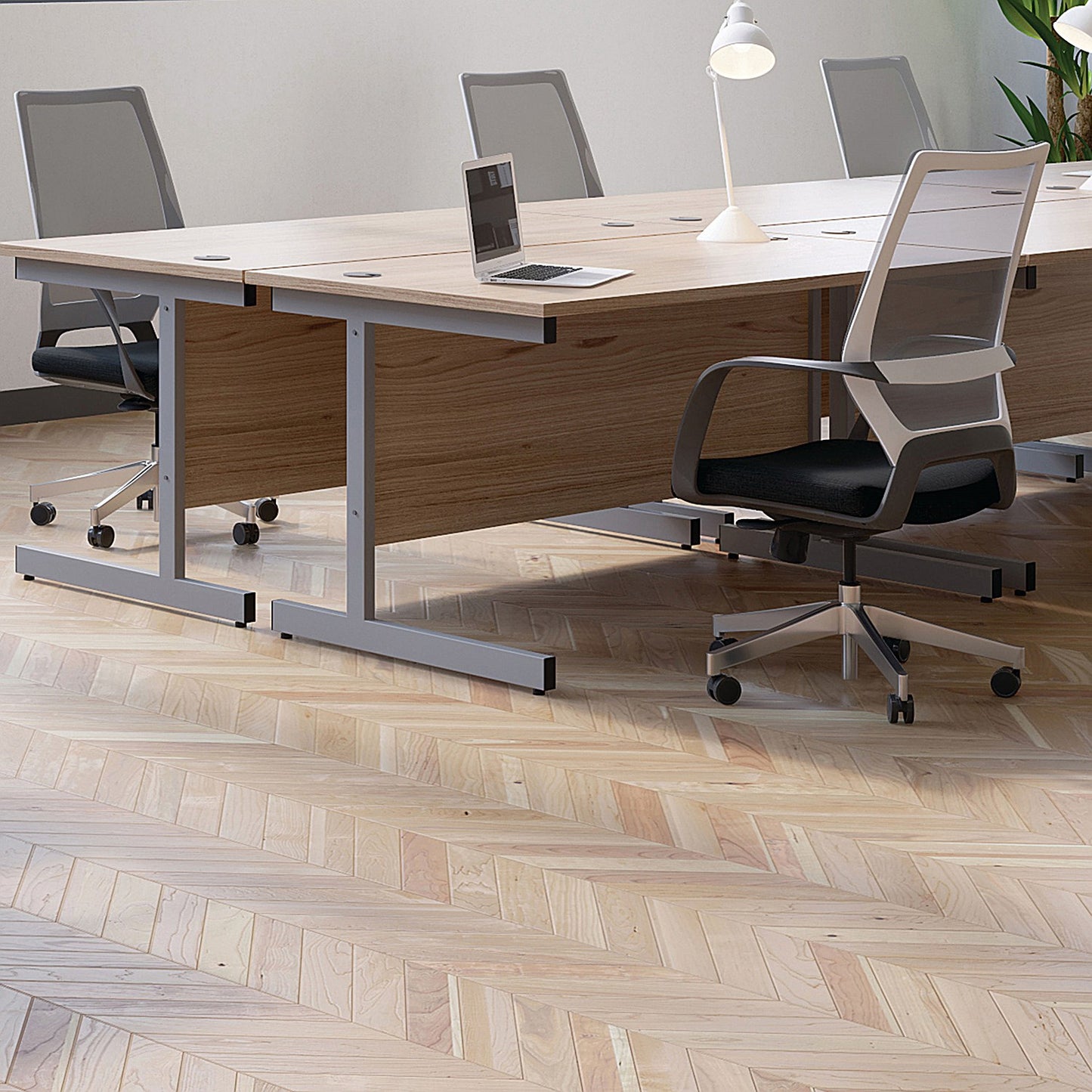 Jemini 1200mm Rectangular Desk, Silver Cantilever Leg, Beech