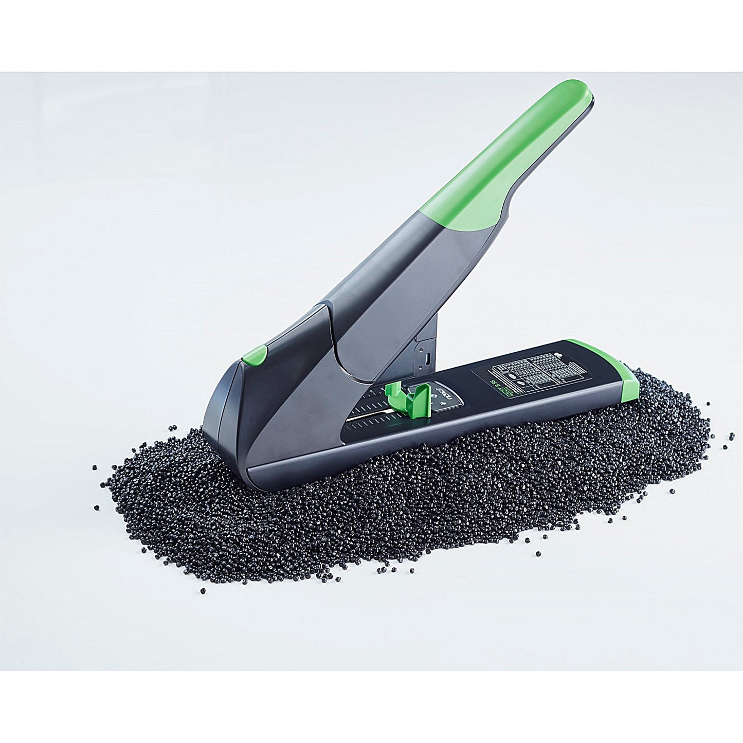 Novus B56 Sustainable Re+New Heavy Duty Black/Green Stapler (200 Sheet Capacity)