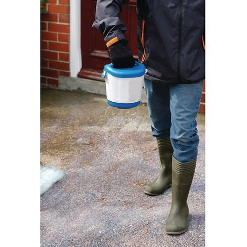 Handheld Salt Spreader Kit with 15kg De-icing Salt, 4kg, Blue Easy2Order : SBY02385