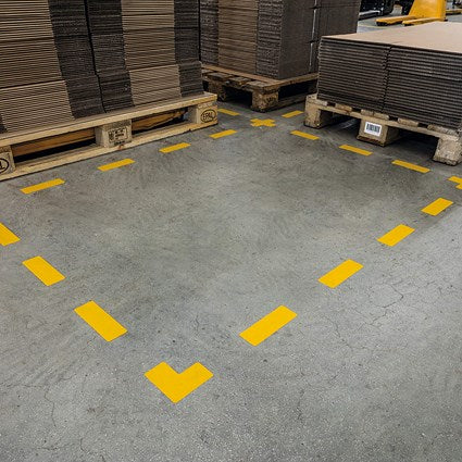 Durable Permanent 'L' Floor Marking Shape, Yellow, Pack of 10