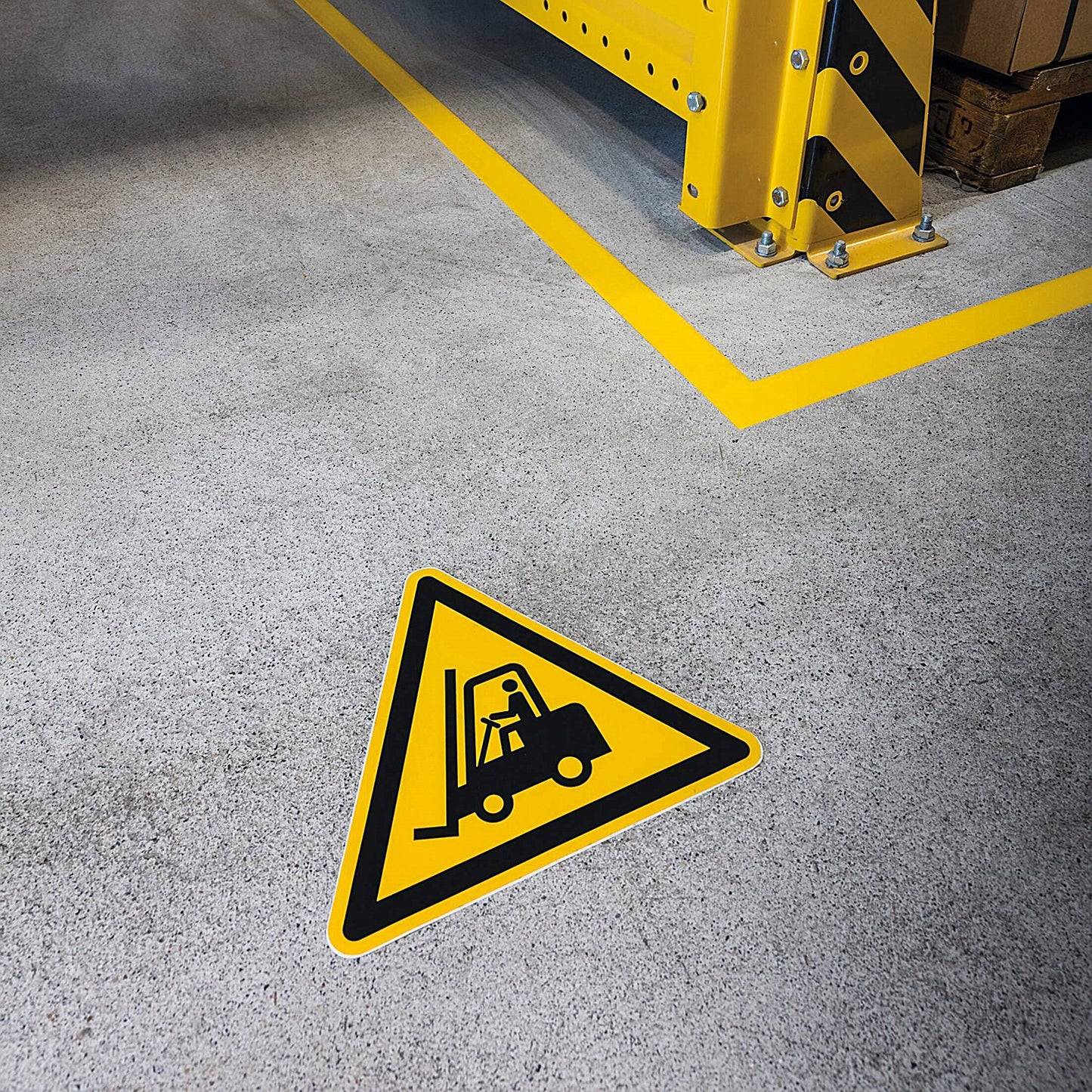 Durable 'Caution Forklifts' Safety Sticker, Diameter 430mm