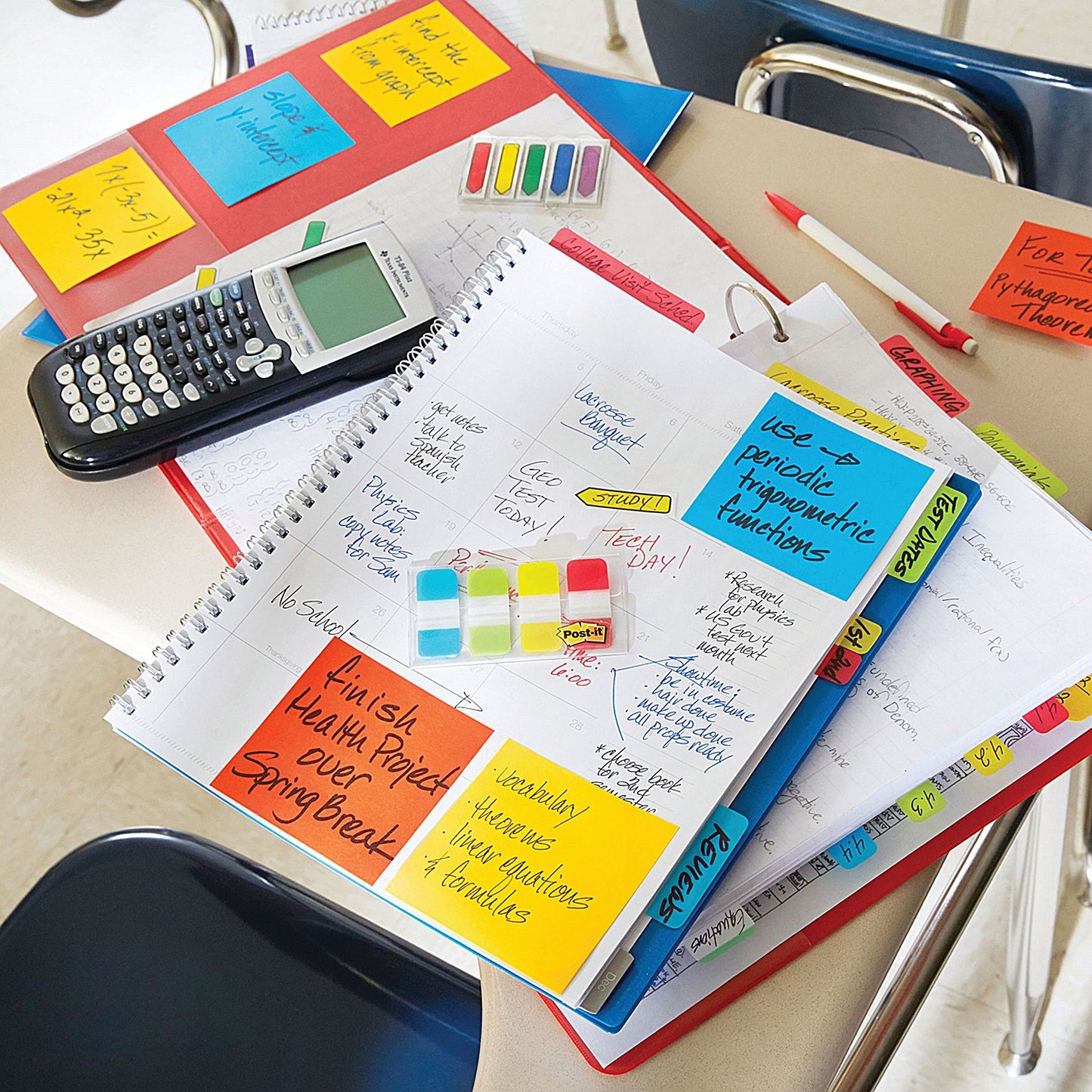 Post-it Pro Z-Note Dispenser, Includes 76 x 76mm Z-Fold Note Pad