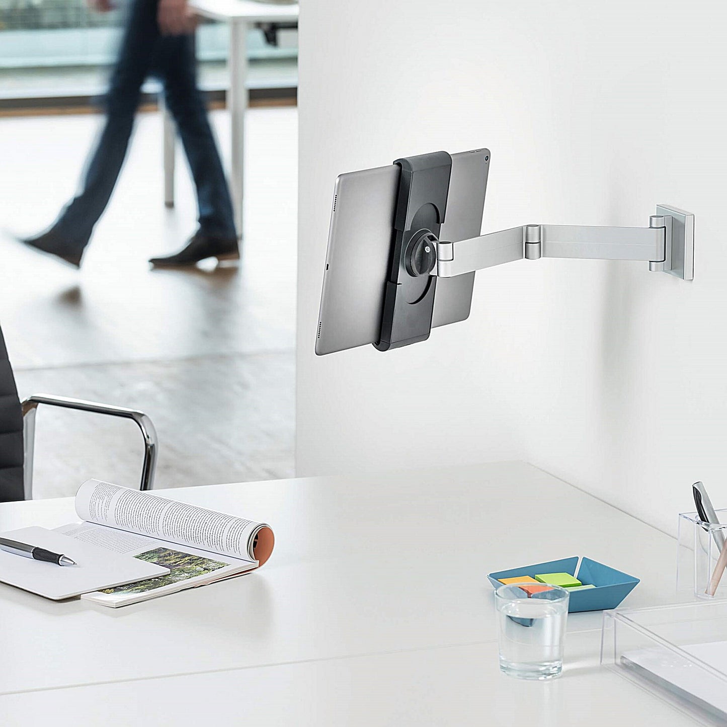 Durable Aluminium Tablet Holder iPad Wall Arm Mount, Lockable & Rotatable