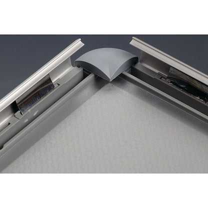 Announce Freestanding 25mm A4 Optiframe Safety Corners Silver