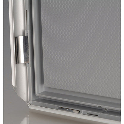 Announce Freestanding 25mm A4 Optiframe Safety Corners Silver Easy2Order : AA10595