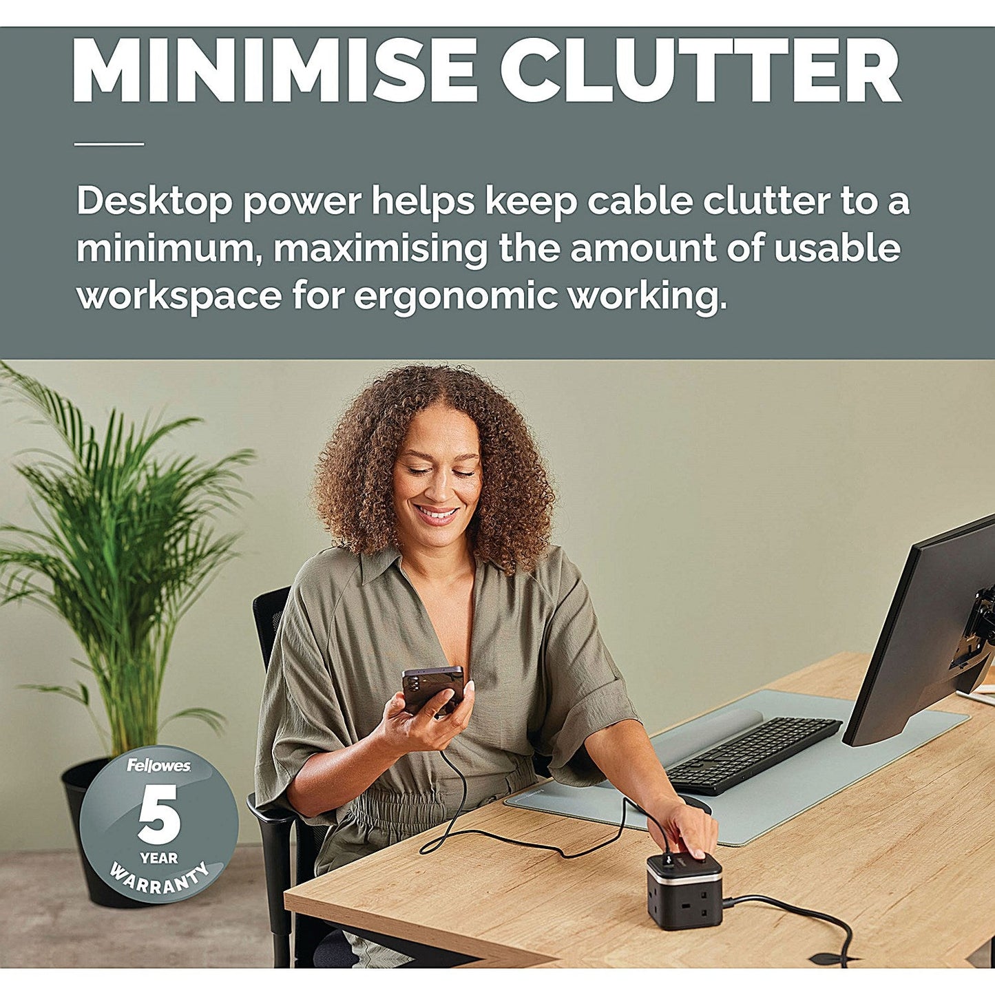 Fellowes Power Cube Type G UK/IE 3 Sockets 1 USB-A + 2 USB-C Ports Black