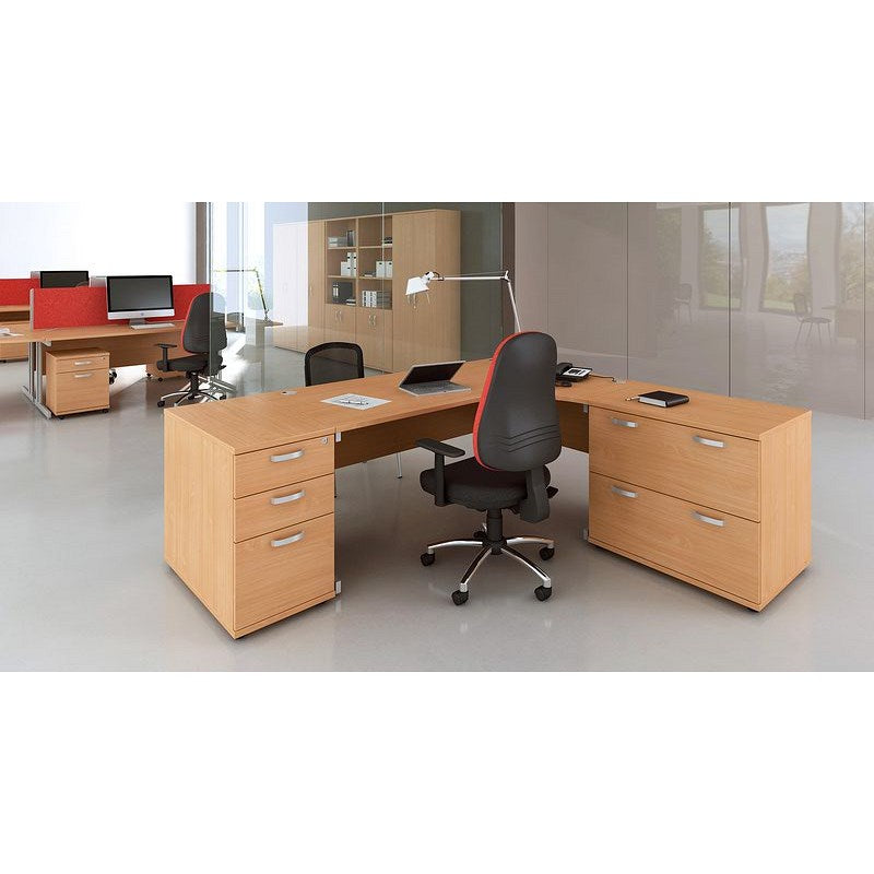 Impulse 1800mm Corner Desk, Left Hand, Silver Cantilever Leg, Beech
