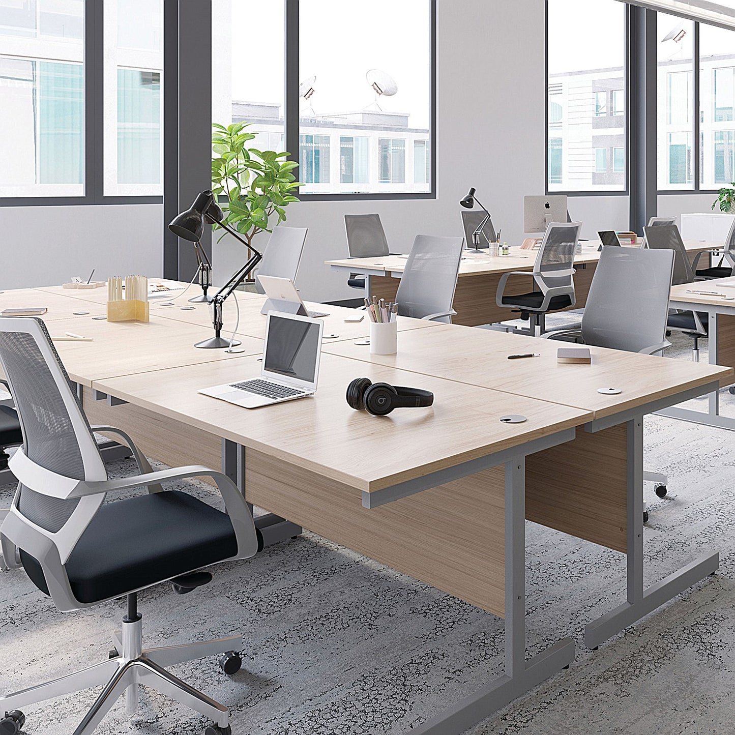 Jemini 1400mm Slim Rectangular Desk, Silver Cantilever Leg, Beech