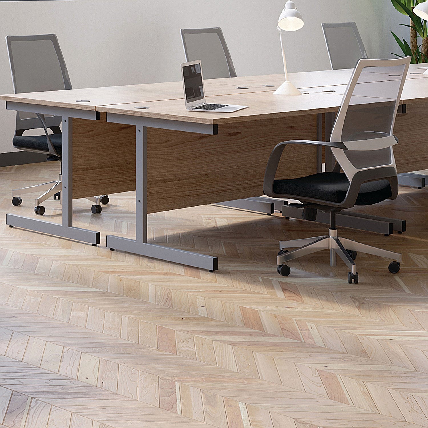 Jemini 1200mm Rectangular Desk, Silver Cantilever Leg, Maple