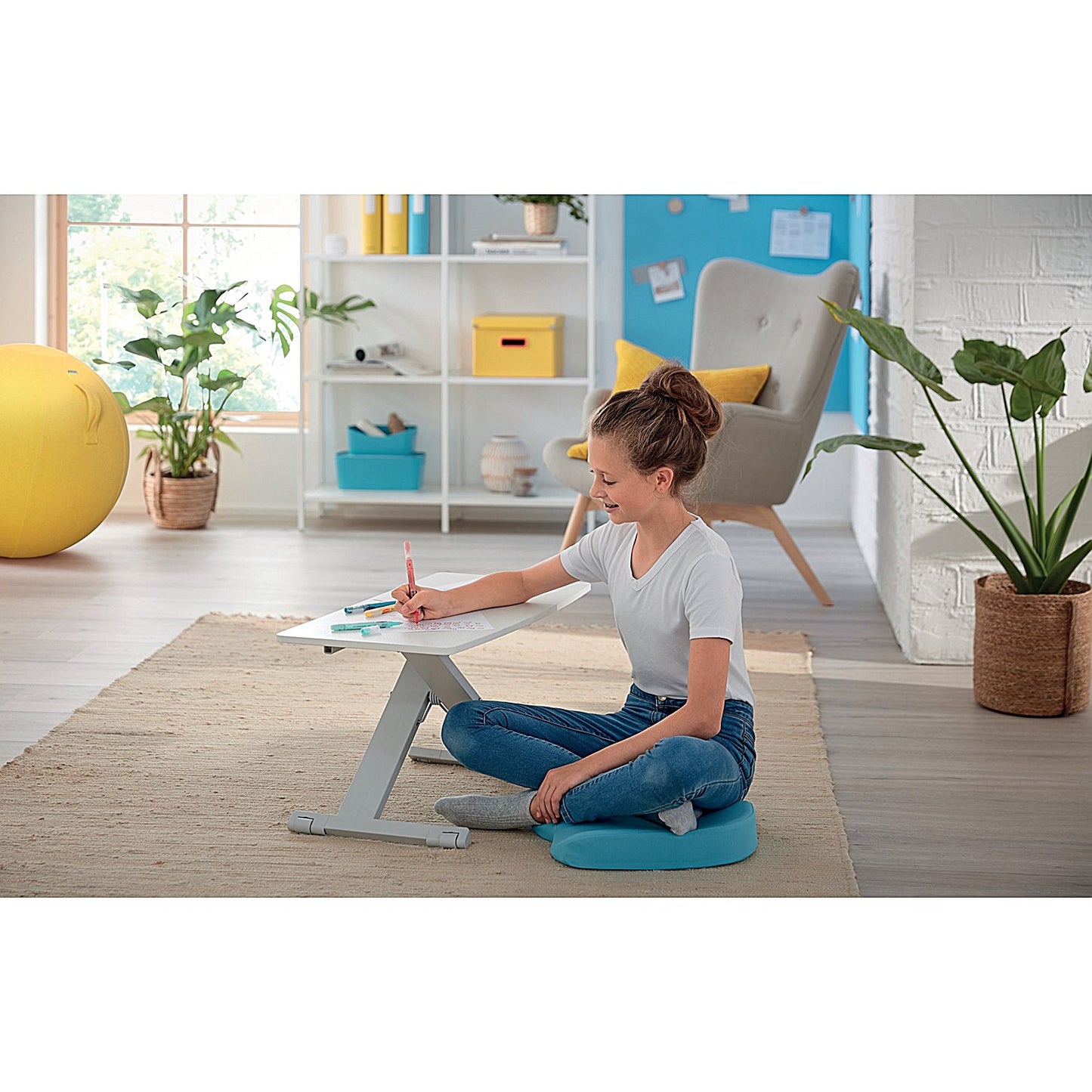Leitz Ergo Cosy Tabletop Sit Stand Workstation, Adjustable Height, White