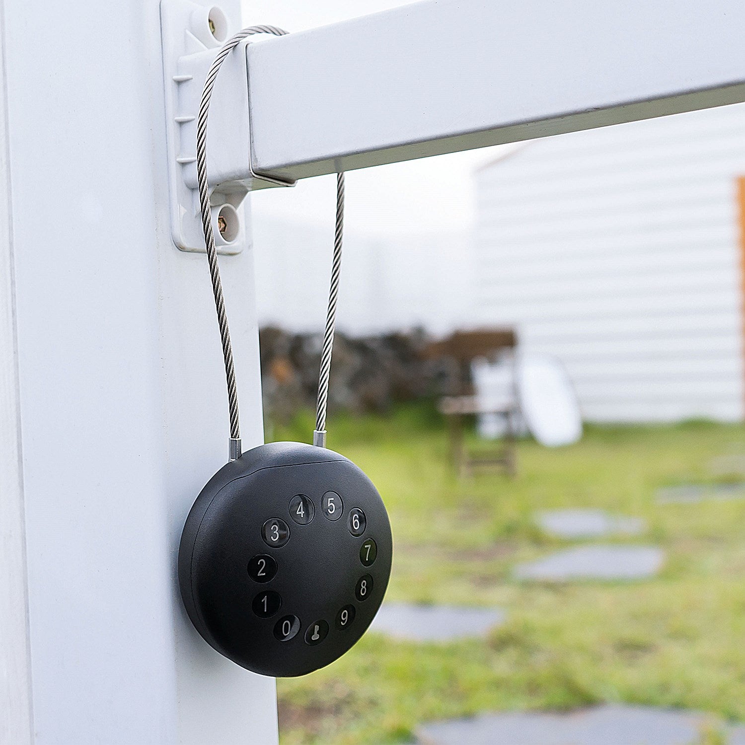 Phoenix Palm Smart Key Safe with Electronic Lock and Security Cable, Black