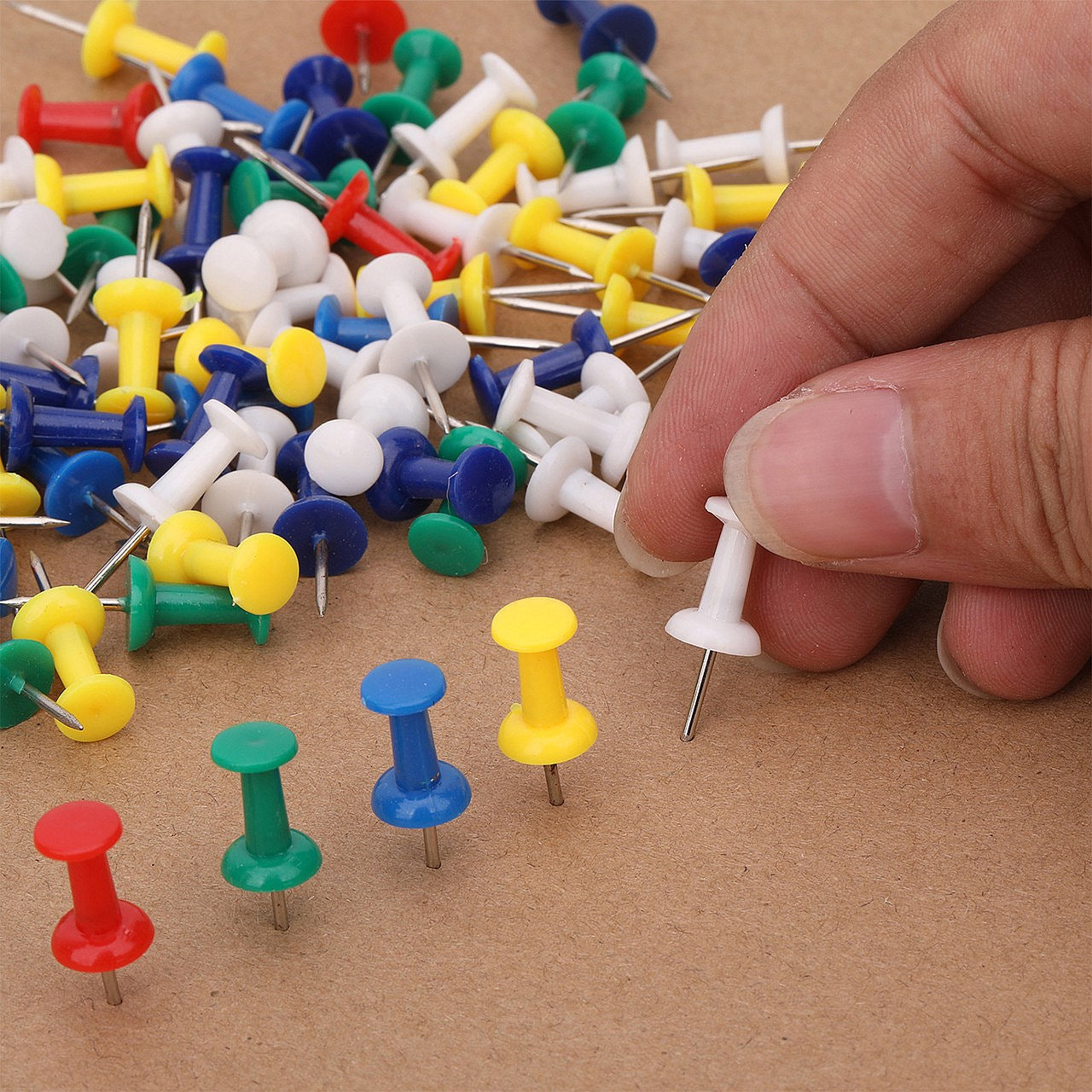 Push Pins Assorted (20 Pack) 20471